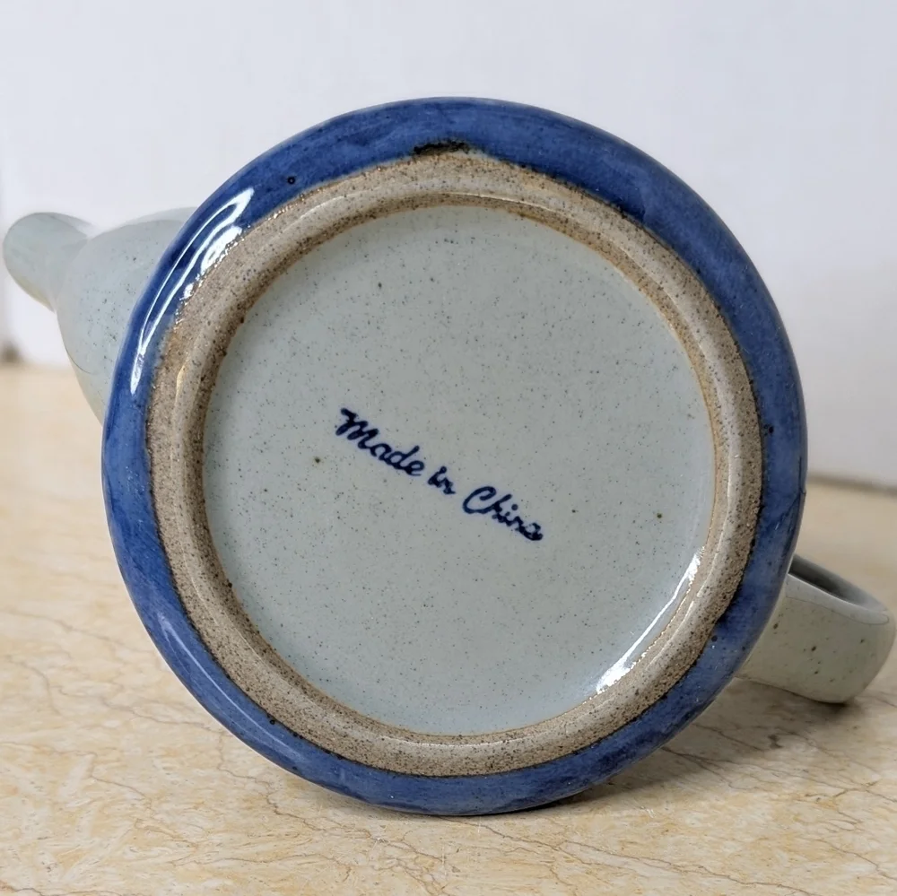 Vintage Ceramic Chinese Blue Daisy Floral Lidded Teapot Cottagecore